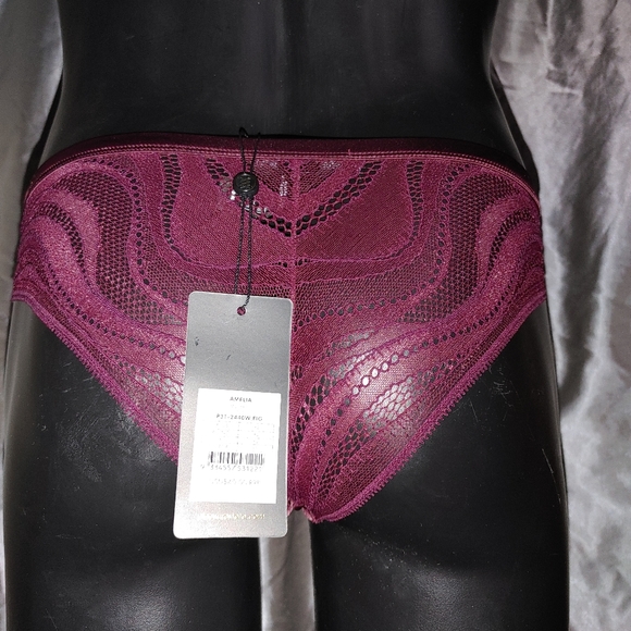 Panties - Picture 3 of 3